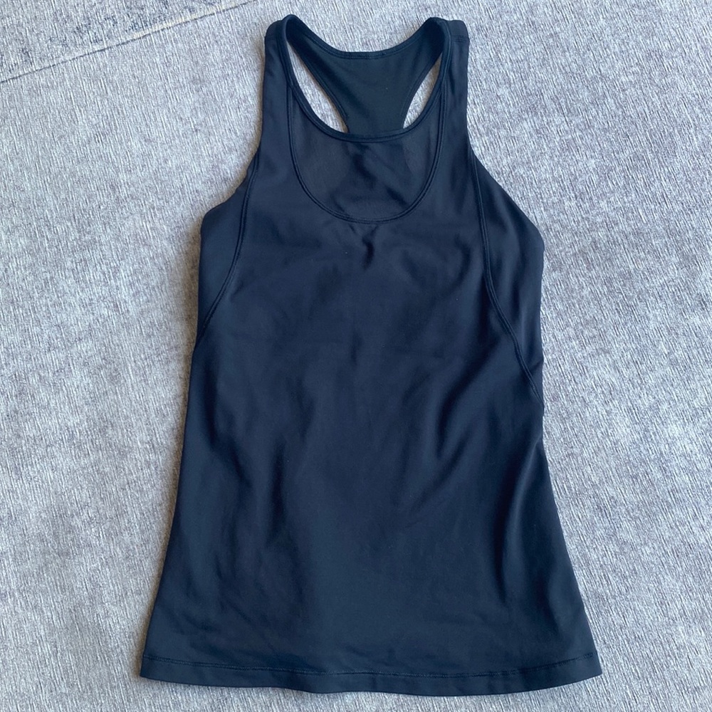 Lululemon black tank sz 6